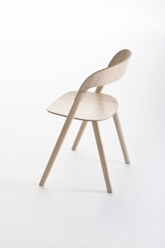 Pila chair